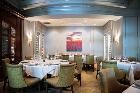 The dining room of Charleston Grill